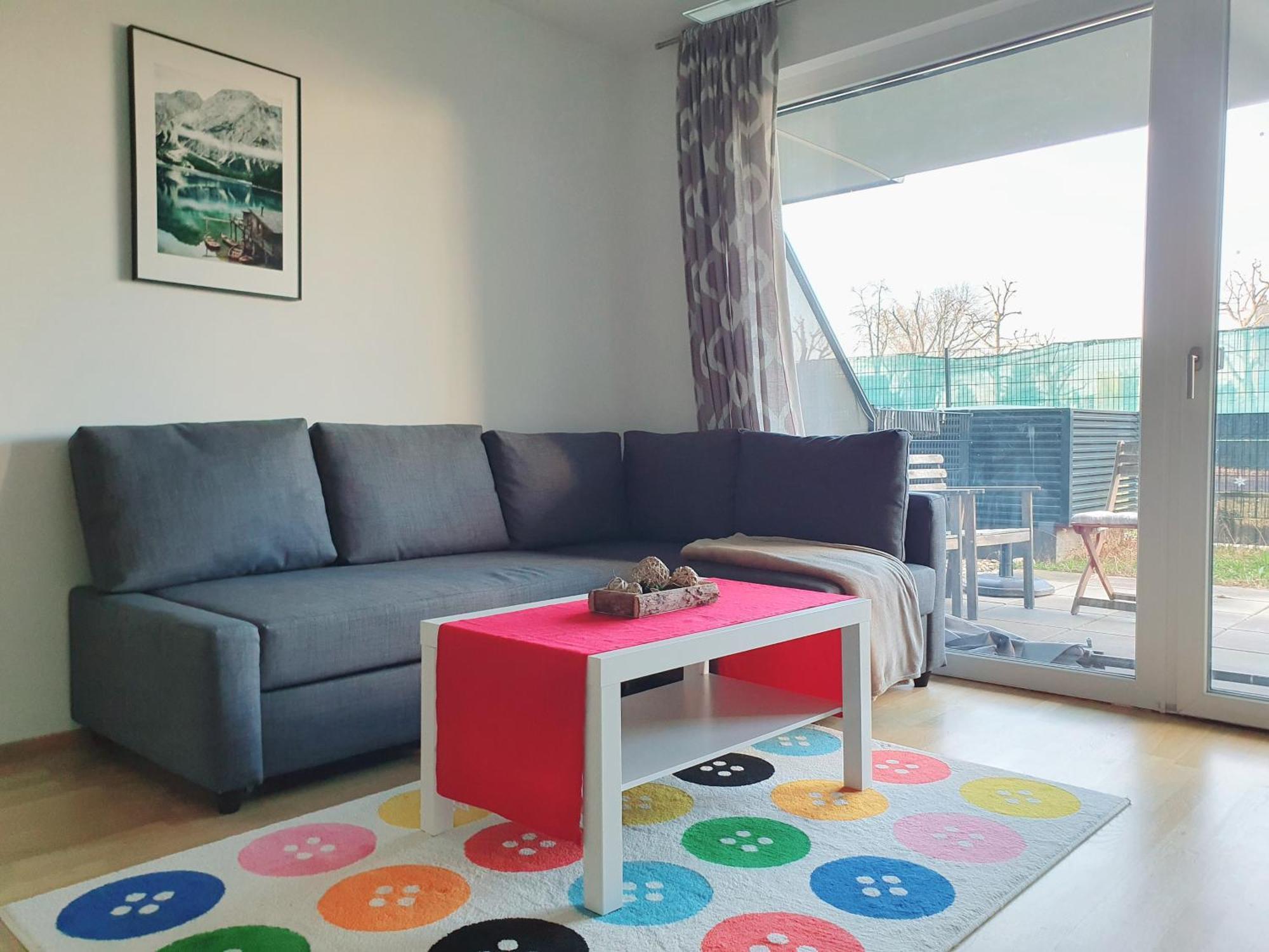 וינה Near Lake One Bedroom Cute Apartment מראה חיצוני תמונה